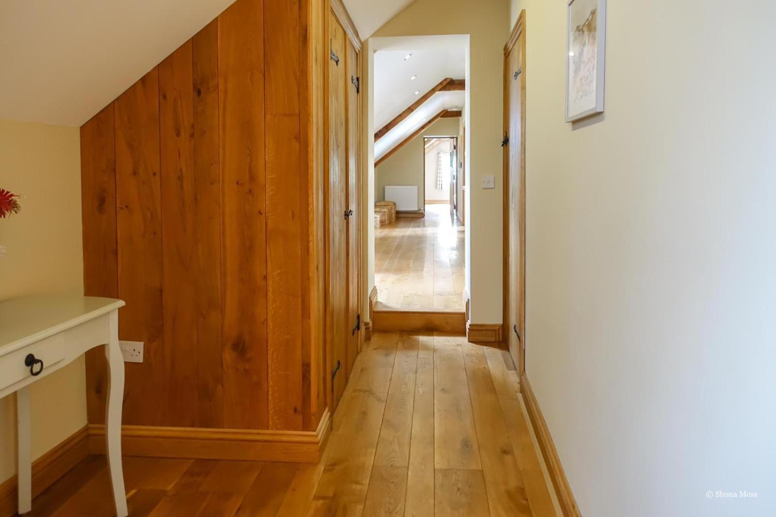 Вилла Rhiwddu Barns Llangadog Номер фото