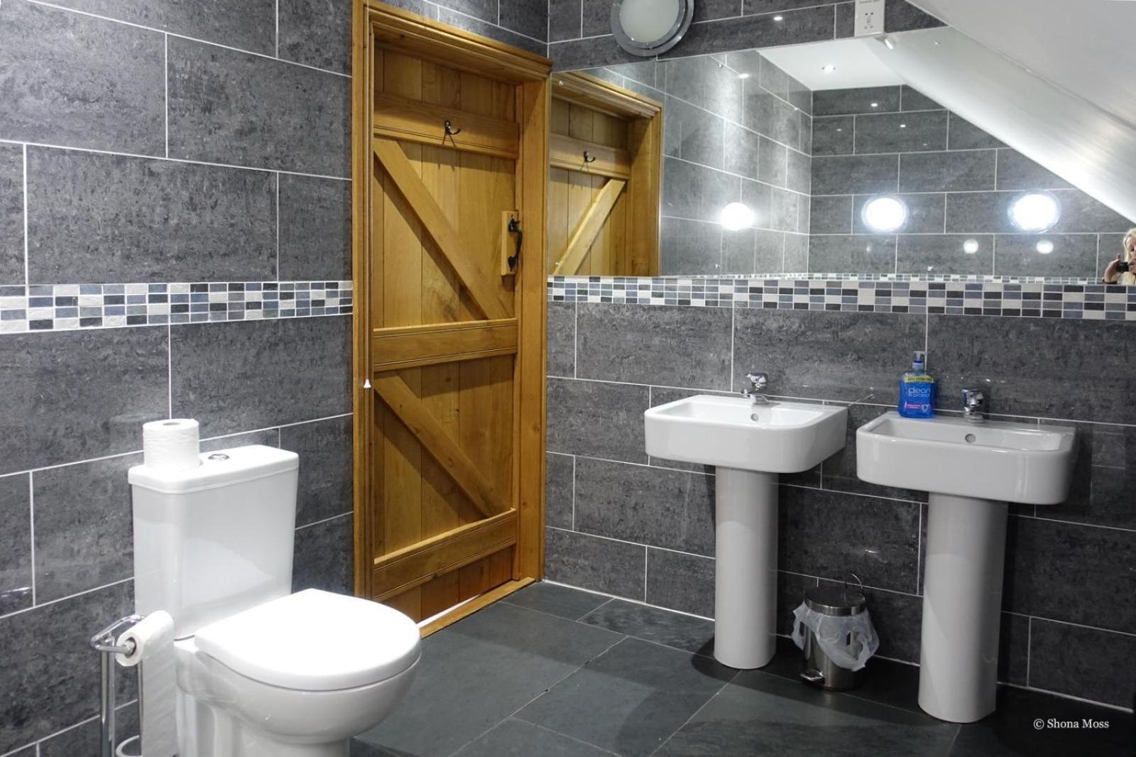 Вилла Rhiwddu Barns Llangadog Номер фото